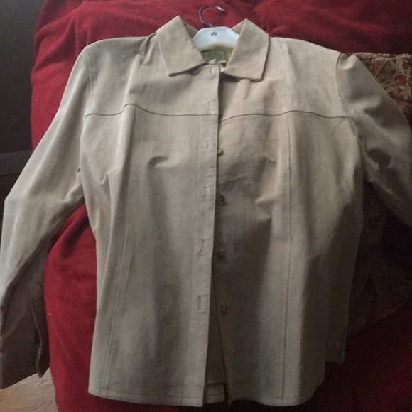Suede jacket size xl. Barely worn - Picture 1 of 3